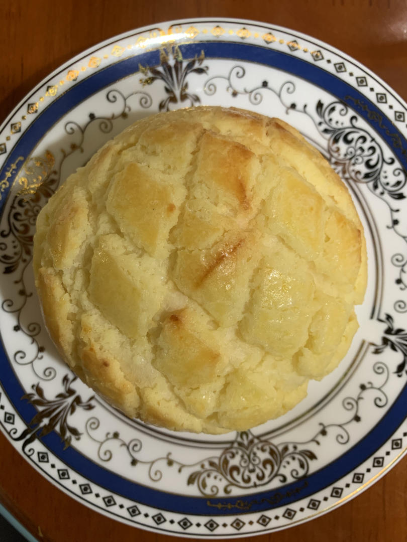 好吃到炸裂的港式菠萝包（附带制作酥皮的小视频）