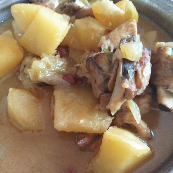 鸡腿炖土豆 上桌秒空盘 汤都喝干了！