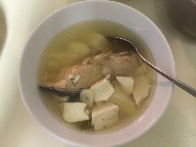 鲫鱼豆腐汤