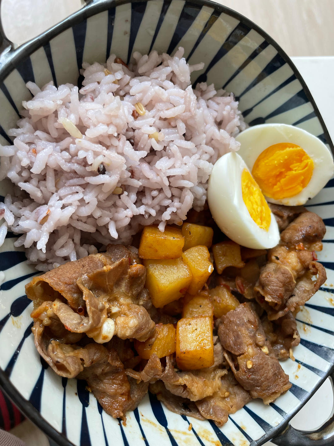 【搬运】抱蛋肥牛饭（原Po知乎：添饭小哥哥）