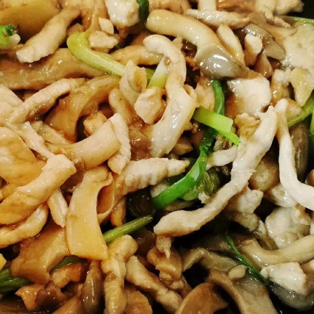 平菇炒肉