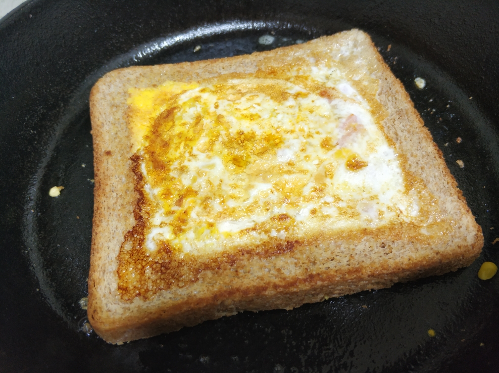 厨房小白也能做的减脂期早餐：全麦三明治
