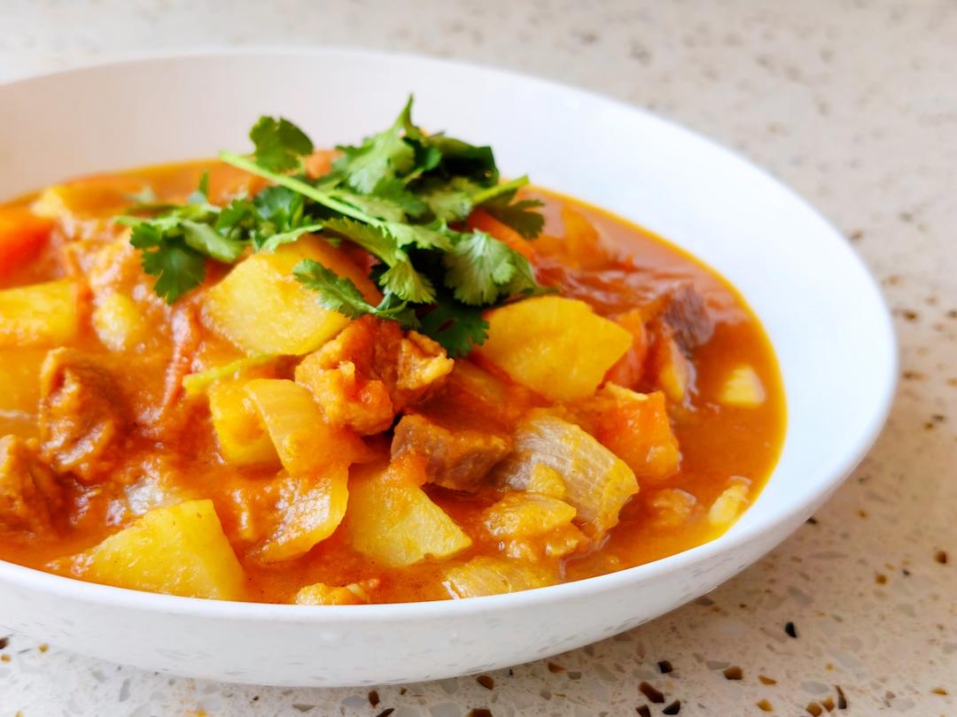 番茄咖喱炖牛腩