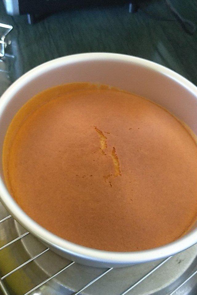 烤箱做蛋糕（戚风蛋糕的做法）