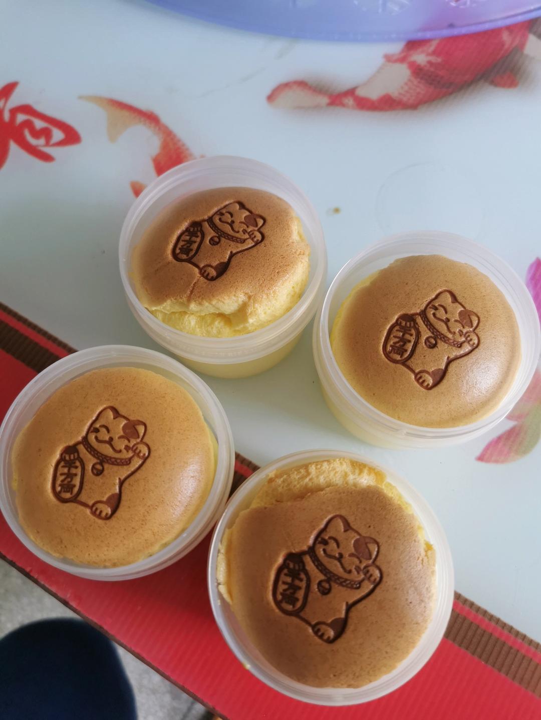 堪比柯基屁股
爆浆芝士🧀古早蛋糕