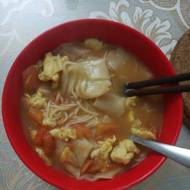 恨不得抱着锅舔的番茄鸡蛋面