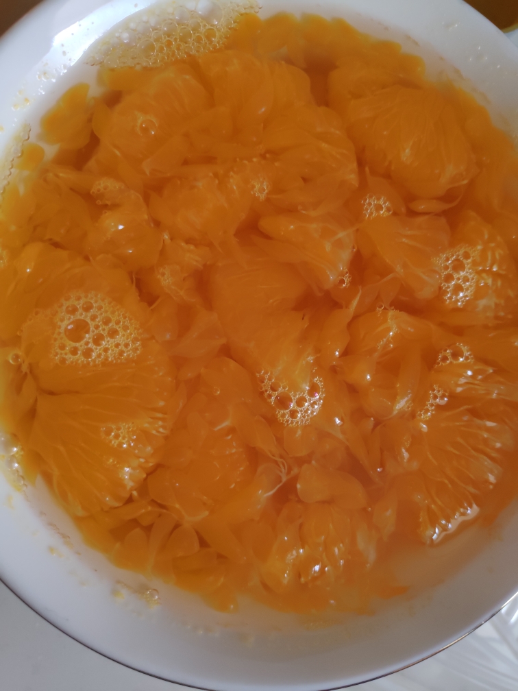 橘子罐头的做法 步骤2