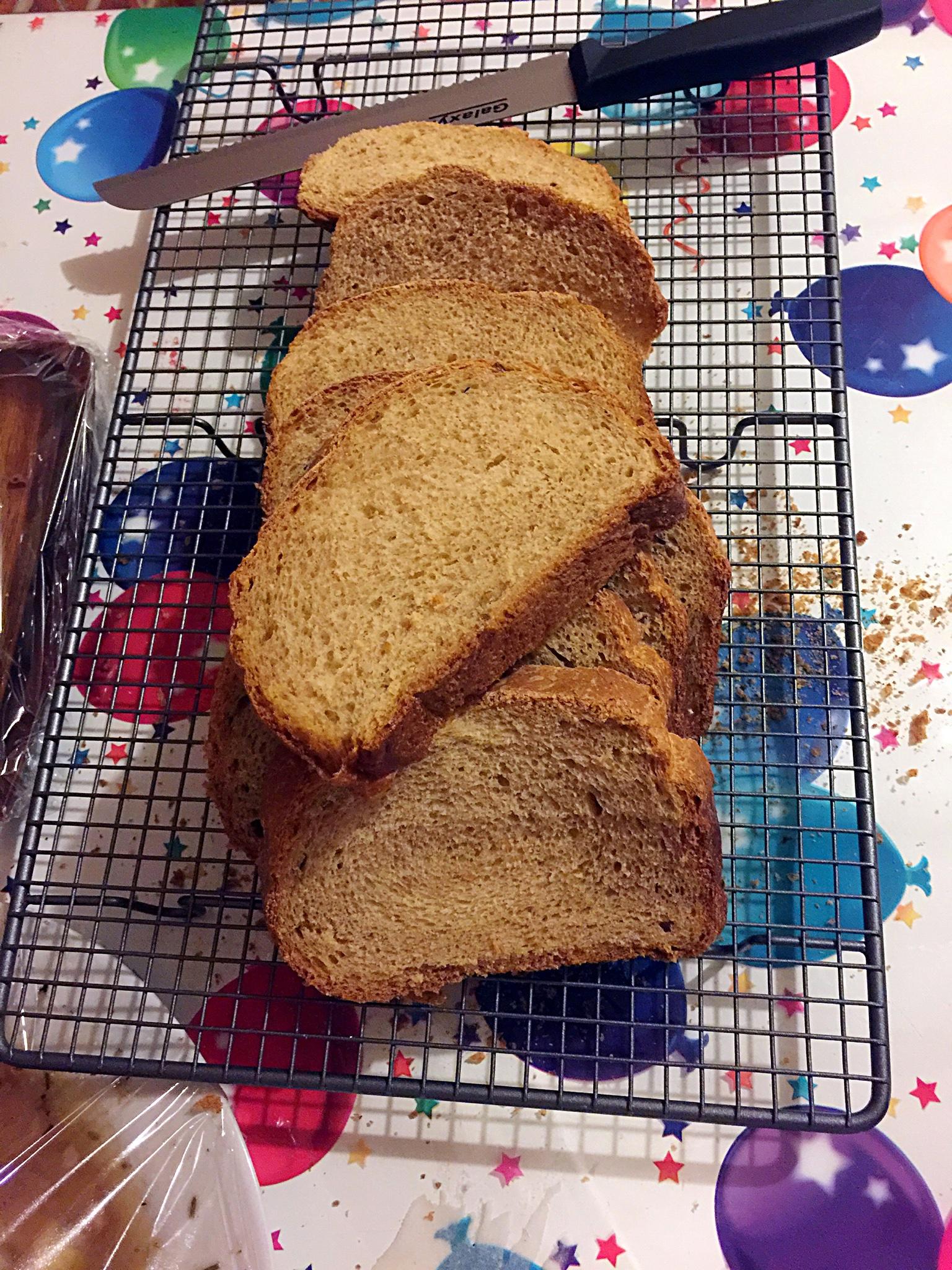 粗粮黑糖面包（面包机）的做法
