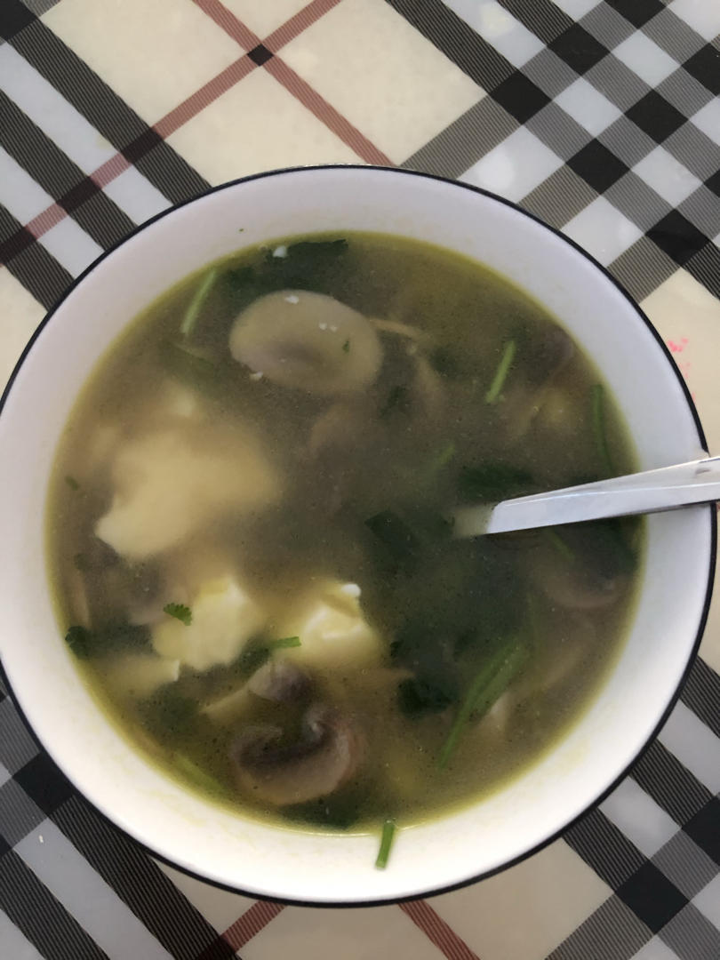 黄花菜豆腐汤