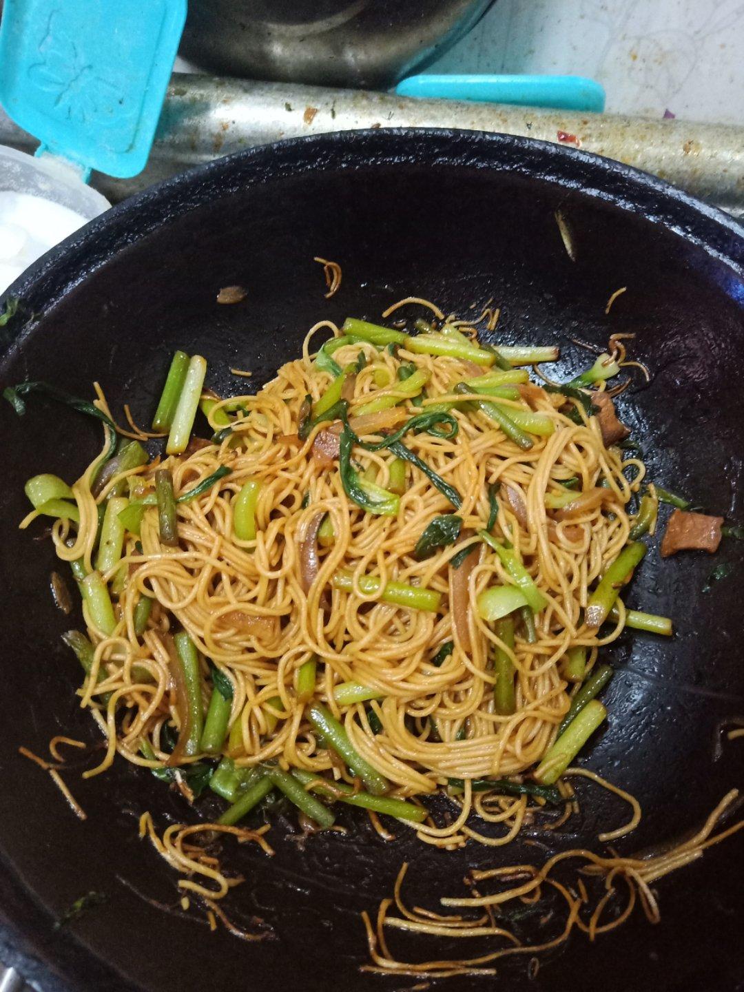 鸡蛋炒面