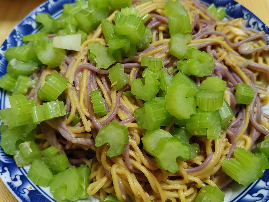 太香了 这个麻酱拌面我可以吃一辈子