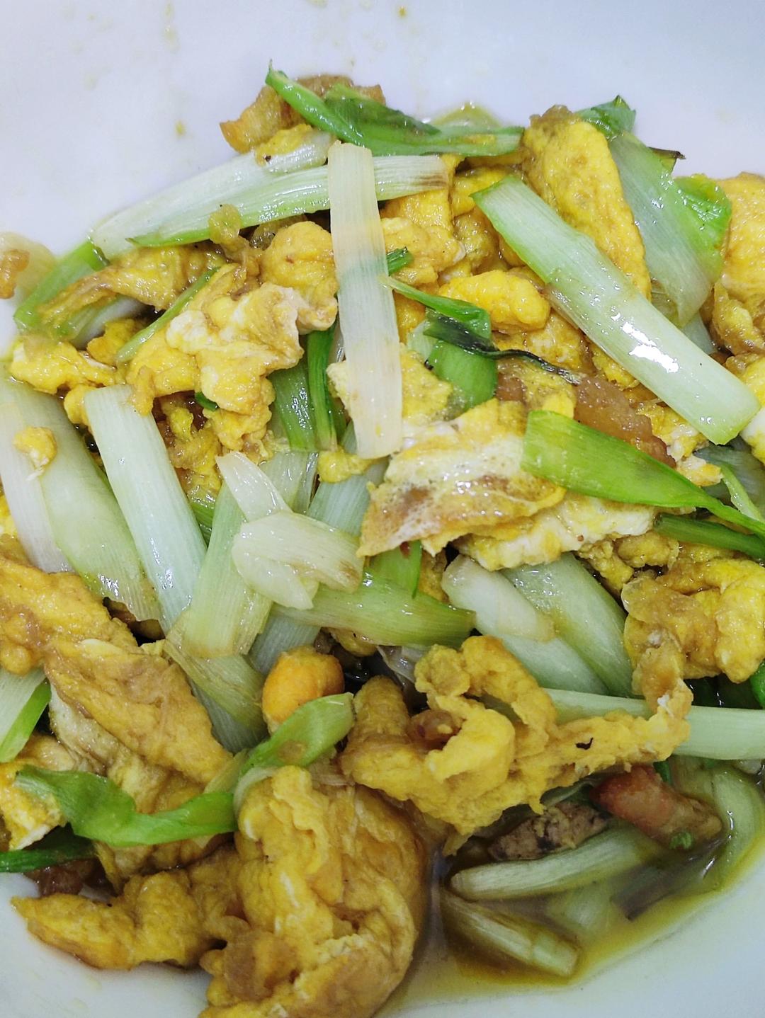 老丁的私房菜－韭黄炒鸡蛋