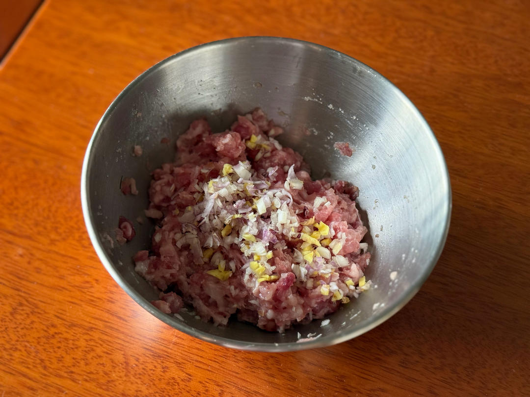 紫苏叶蛋饺