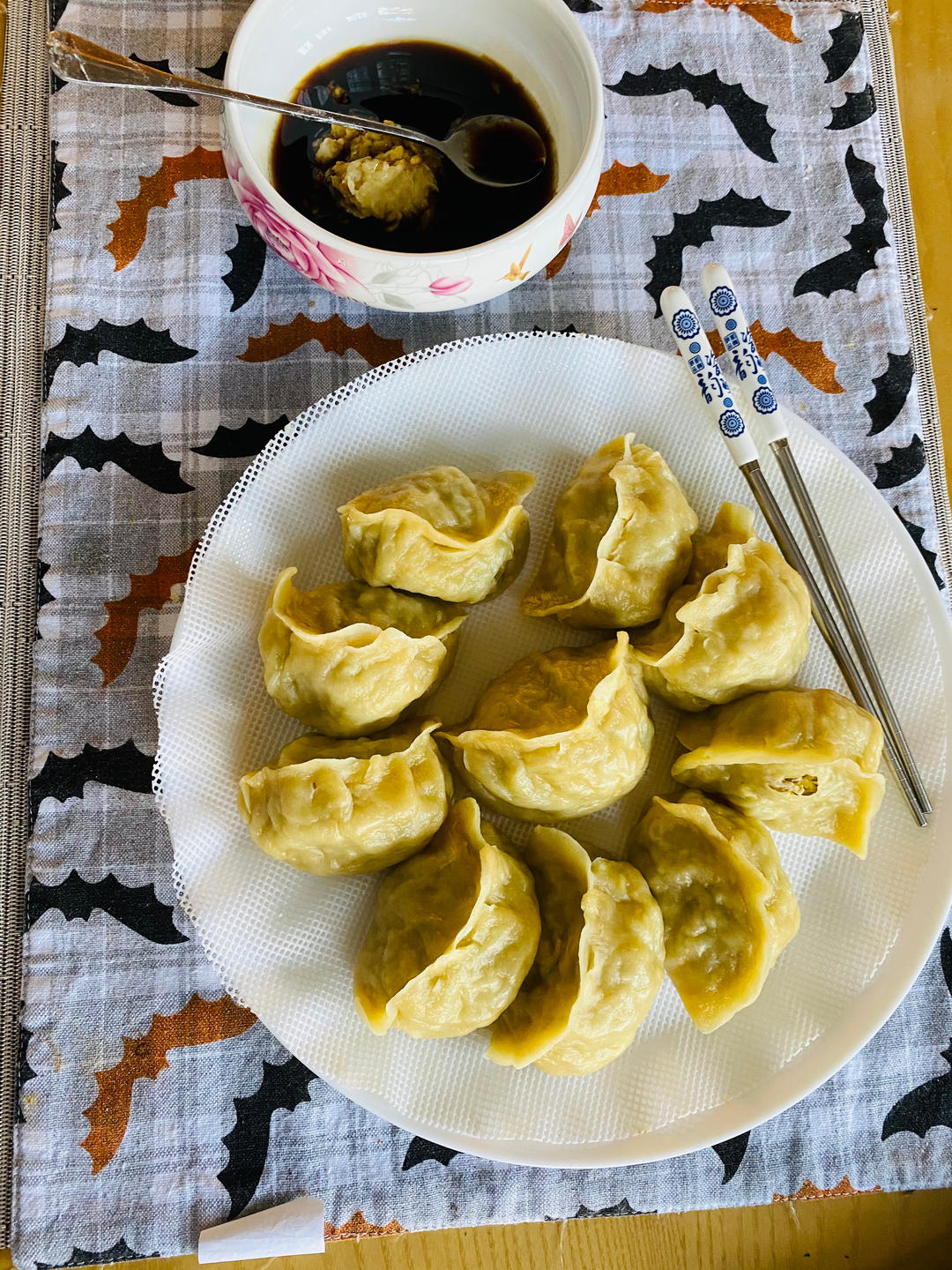 原汁原味的西葫芦鸡蛋馅的北方水饺