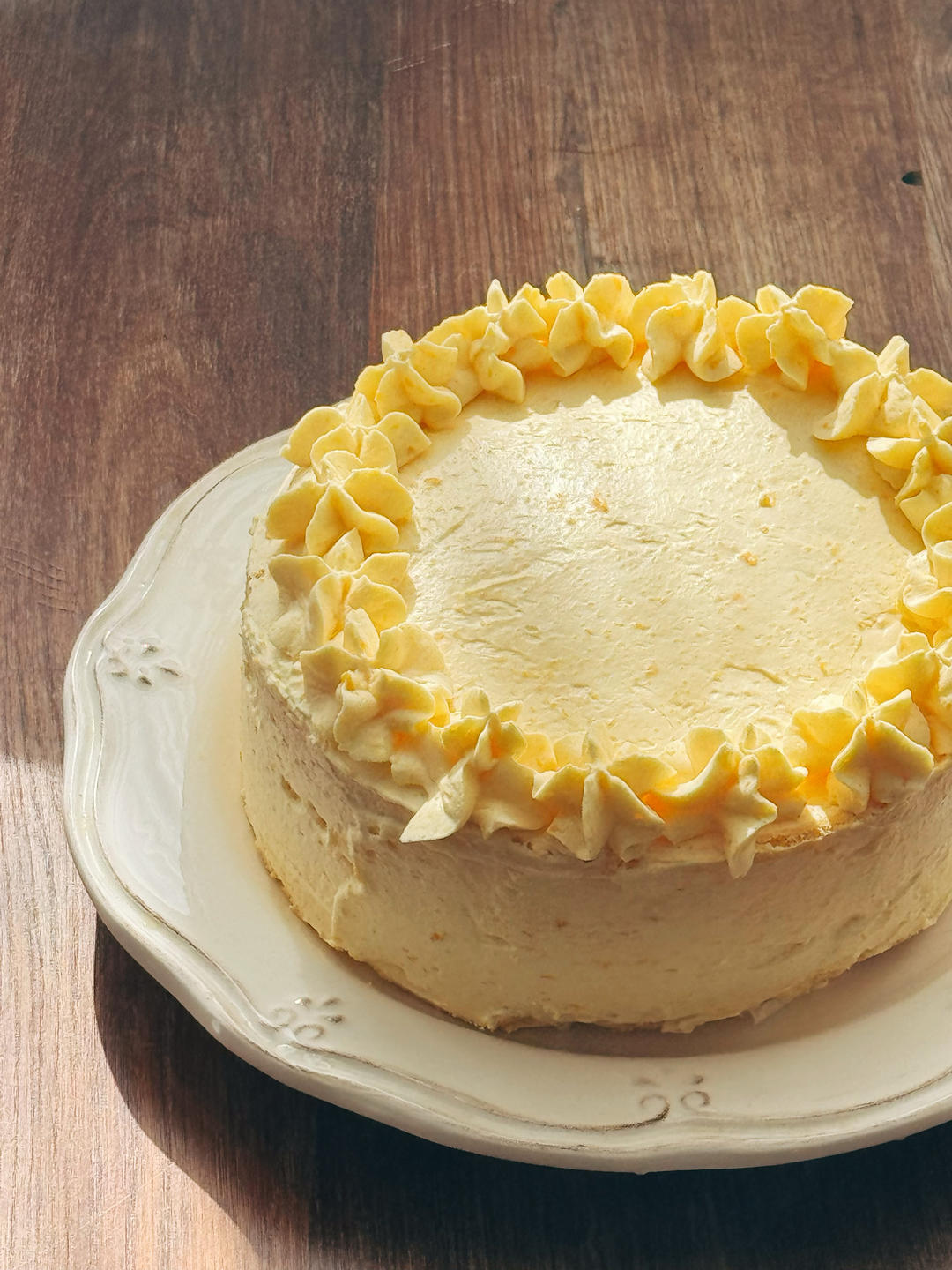 柠檬奶油蛋糕卷，超好吃的柠檬香缇奶油做法