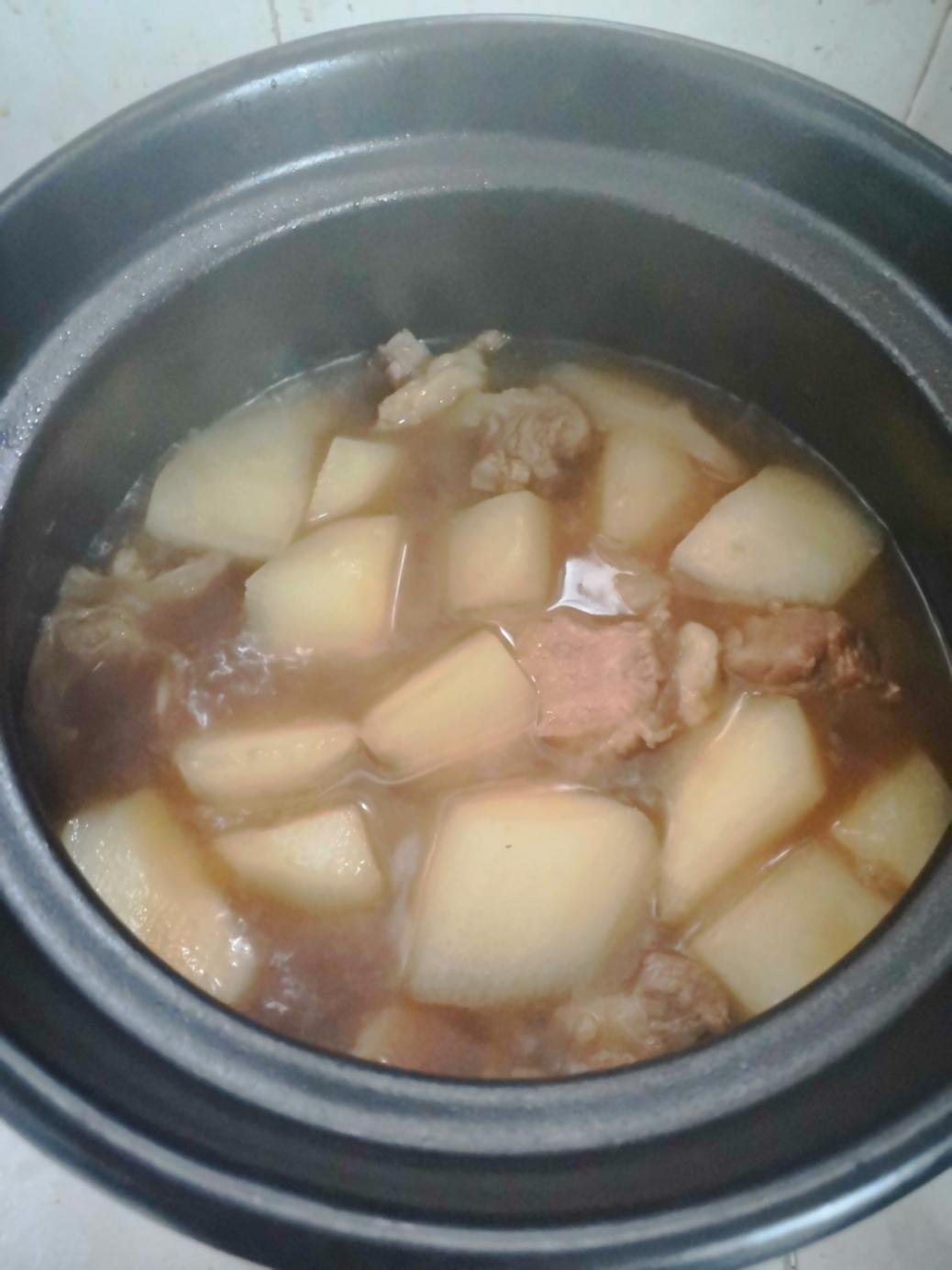 柱侯酱焖萝卜牛腩