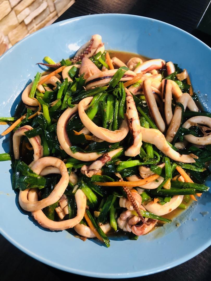 梵音逸逸做的鱿鱼炒韭菜