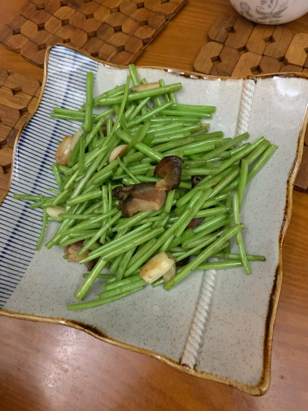 芦蒿炒腊肉