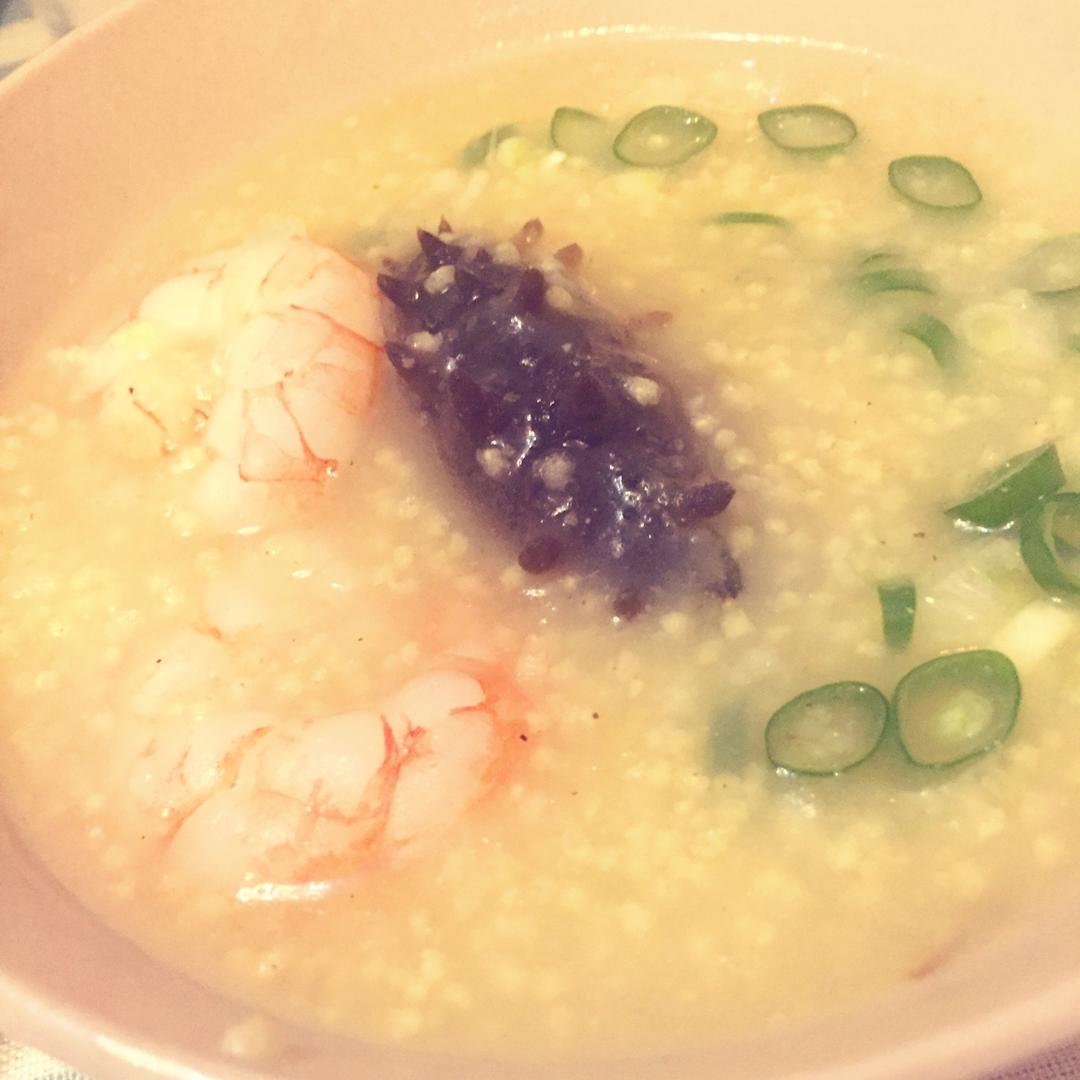 长耳朵猫做的小米海参粥