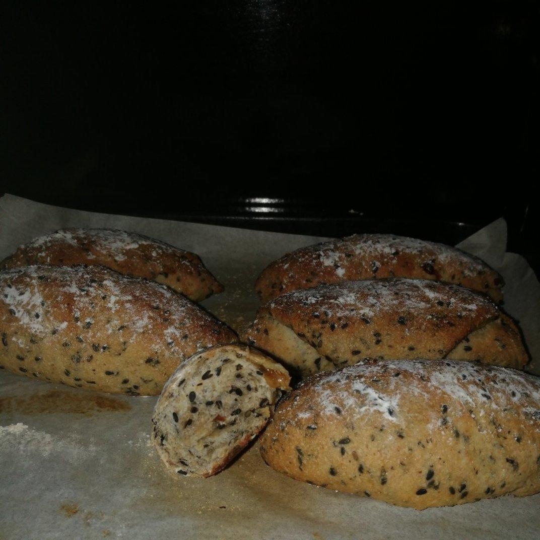 全麦葡萄干面包