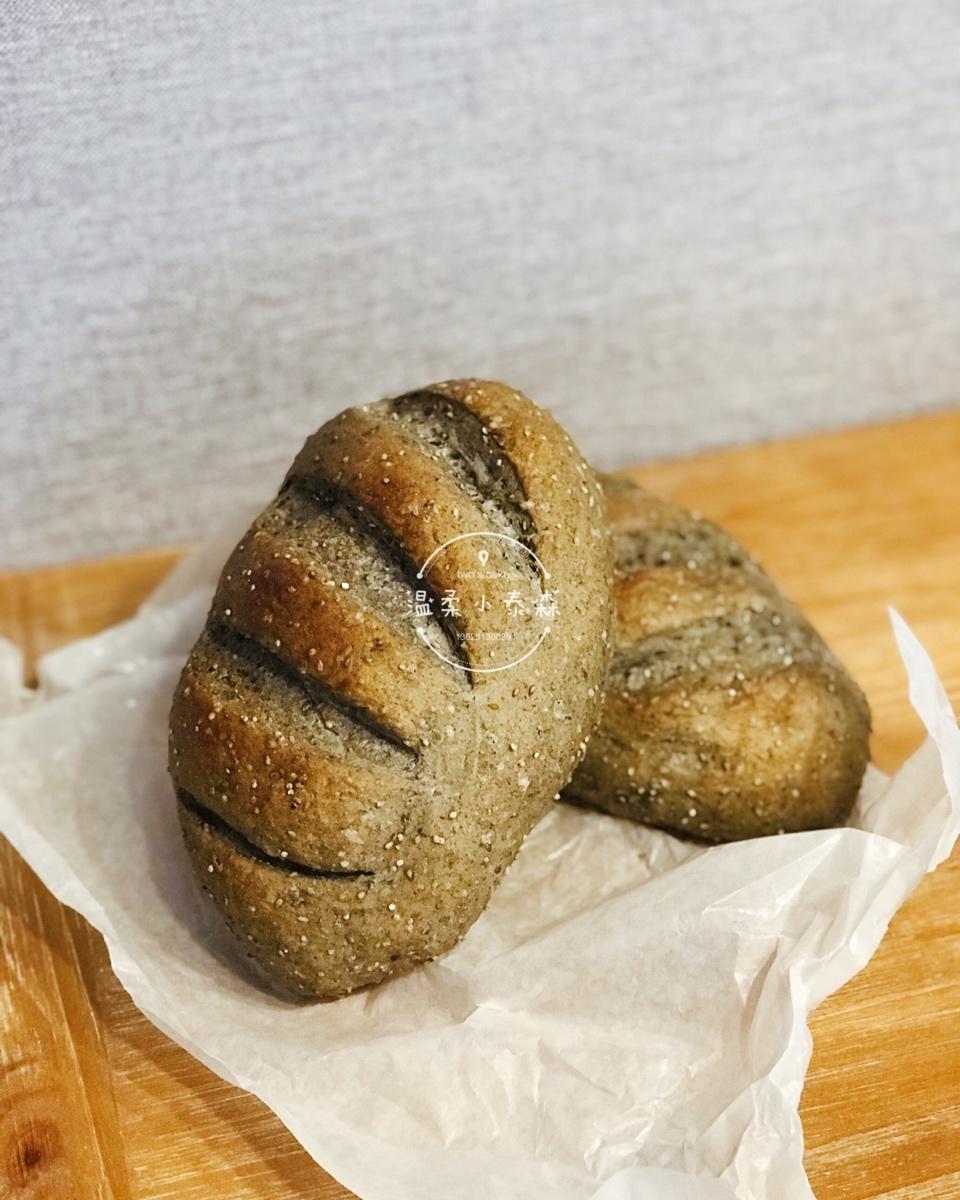 无糖无油黑芝麻三色藜麦小米胚芽奇亚籽软欧-听说名字比较长会比较好吃🌚