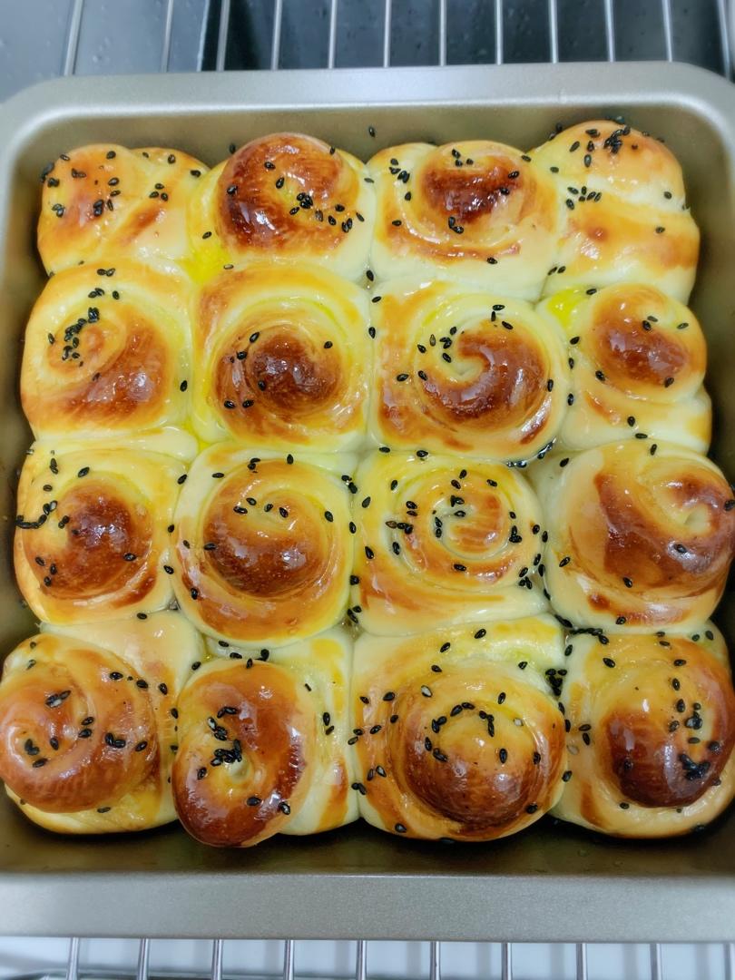 脆底蜂蜜小面包