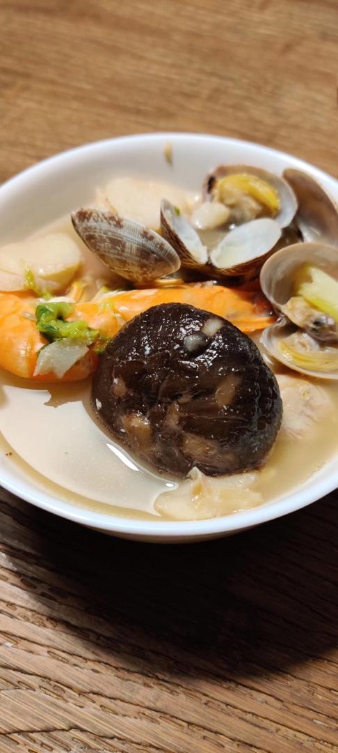 寄せ鍋（海鲜蔬菜锅）