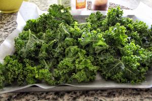🥬羽衣甘蓝脆【kale Chips 】超级健康的健身零食的做法 步骤2