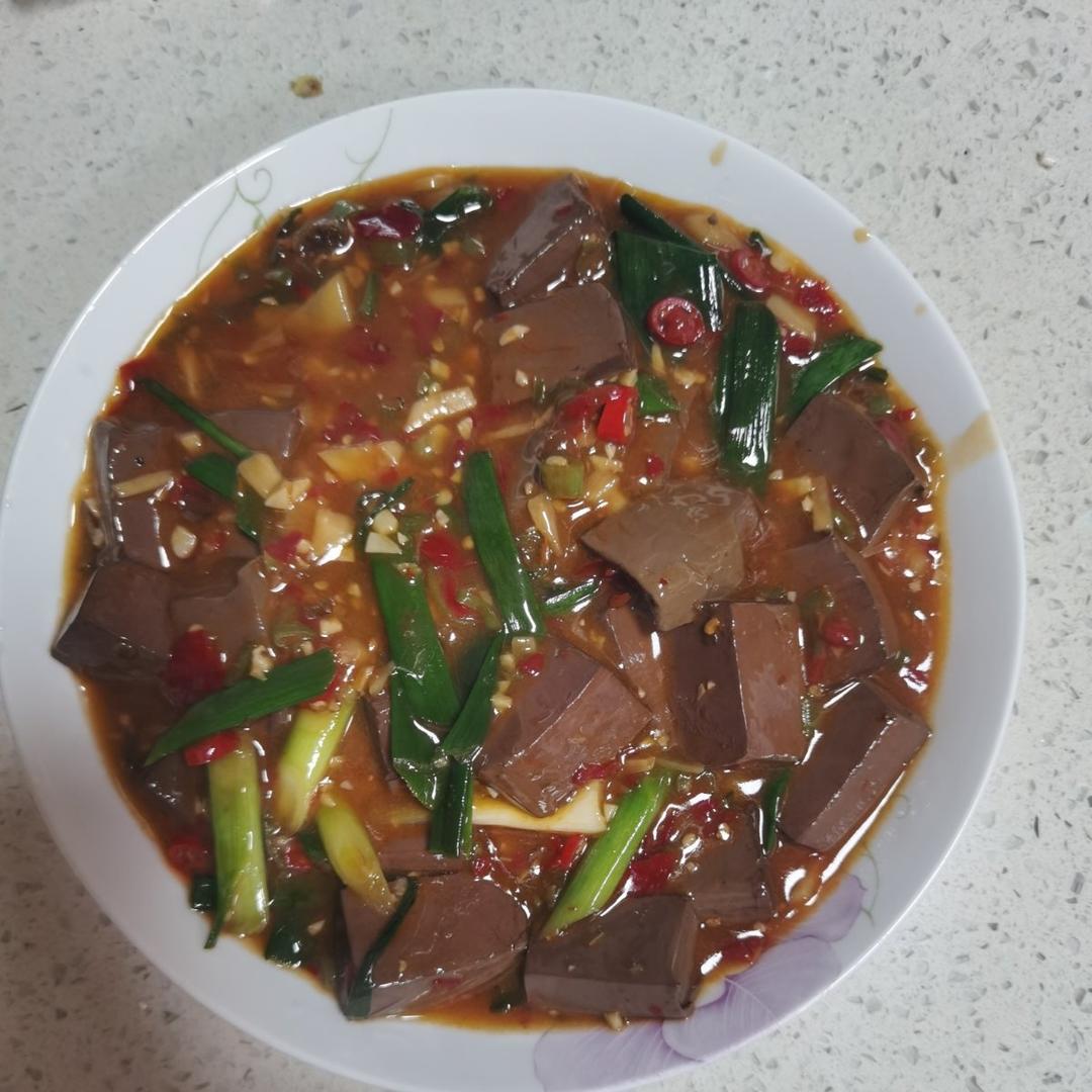 能吃两碗饭的红烧鸭血！