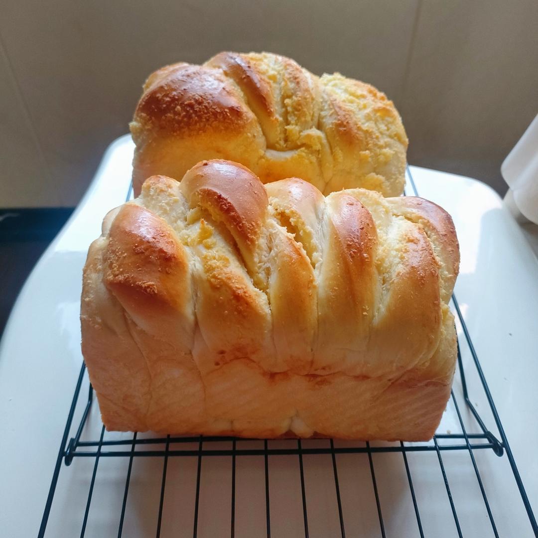 椰蓉吐司 不甜不腻 附椰蓉馅配方