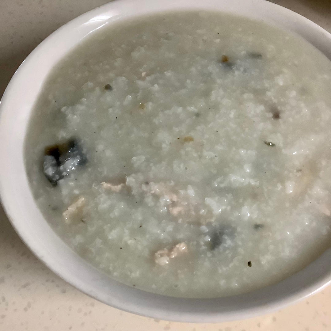十五分钟快手之香滑皮蛋瘦肉粥(附五分钟电饭煲电压力锅更快捷方法)