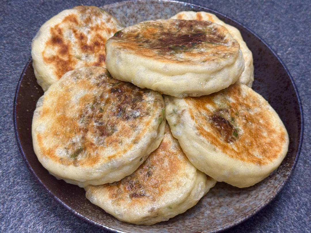 不用揉面，不用擀皮的韭菜鸡蛋发面馅饼