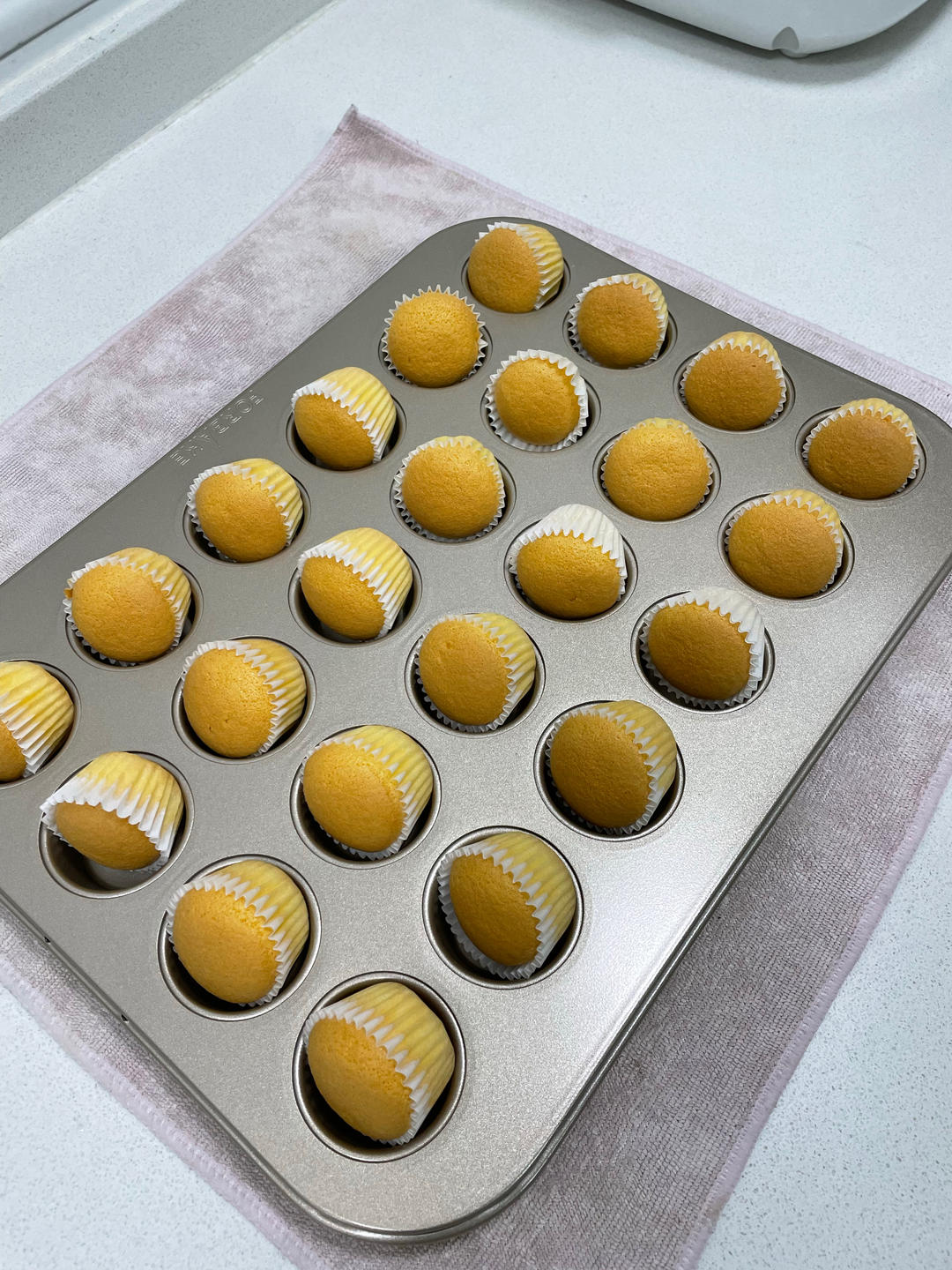 《Tinrry+》香草/抹茶/可可迷你戚风杯子小蛋糕，不用烫面也能湿润哦~