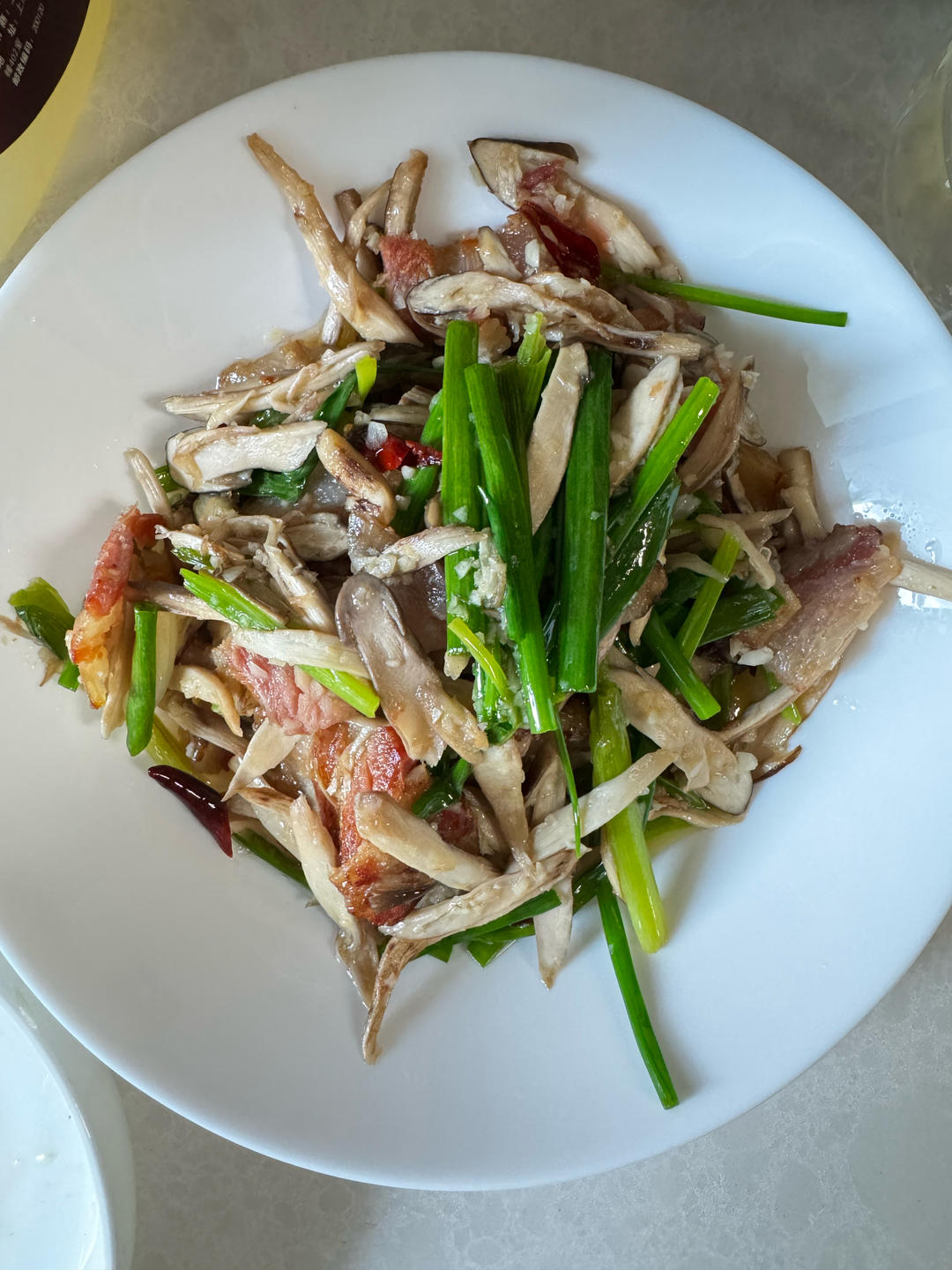 鲜甜美味的爆炒鸡枞菌