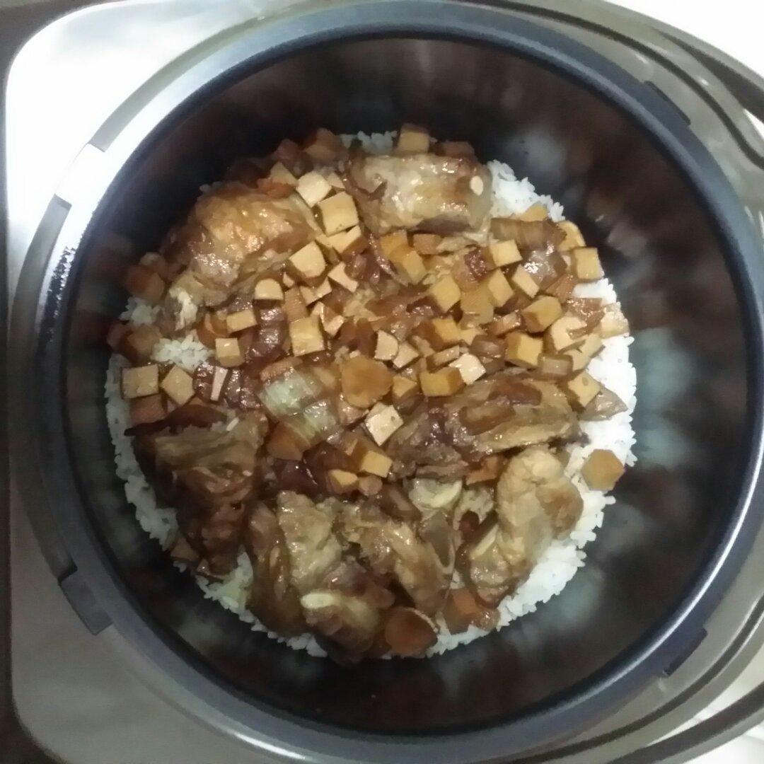 电饭锅版排骨焖饭