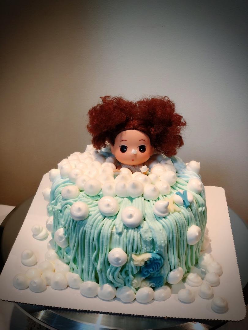 迷糊娃娃泡泡浴蛋糕