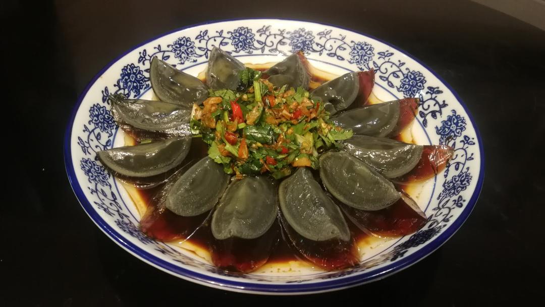 凉拌皮蛋
