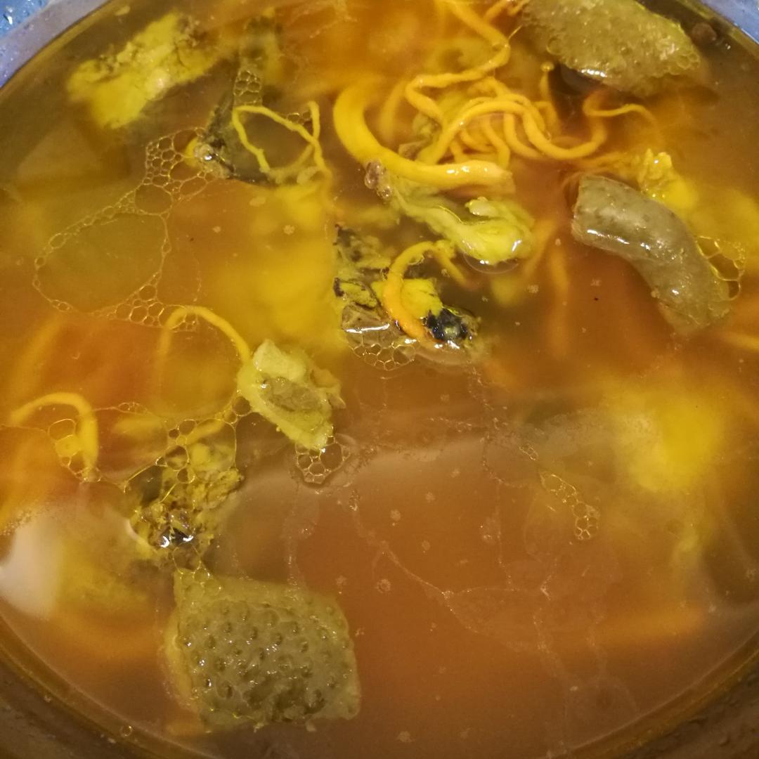 虫草花乌鸡汤