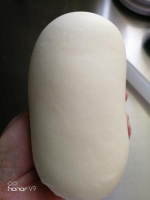 超级宣软咸蛋黄花卷（有快速手工和面视频）的做法 步骤11