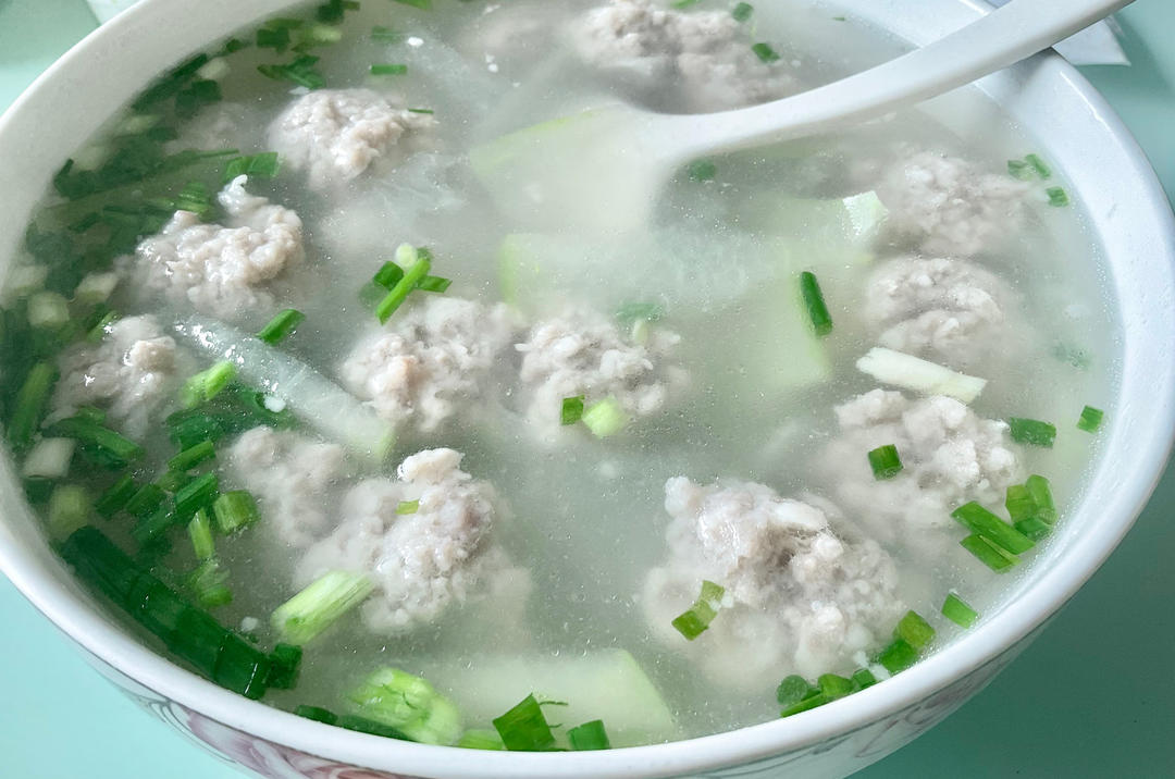 🔥这个季节一定要给孩子多喝这道紫菜肉丸汤，补铁又补钙❗️
