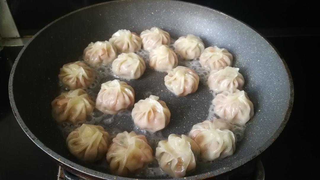 家庭版饺子皮生煎