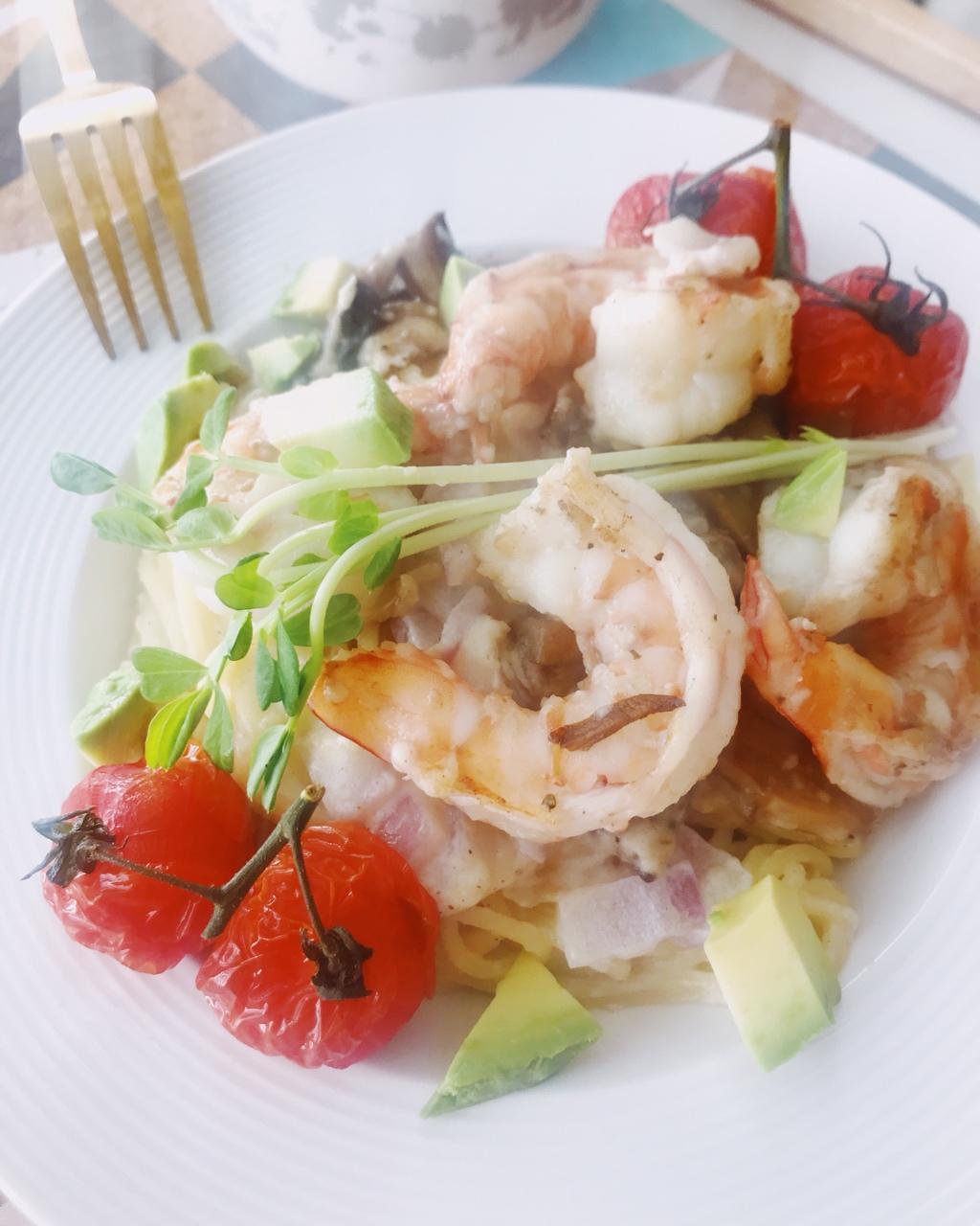 鲜虾白酱天使意面：美丽了整个周末时光