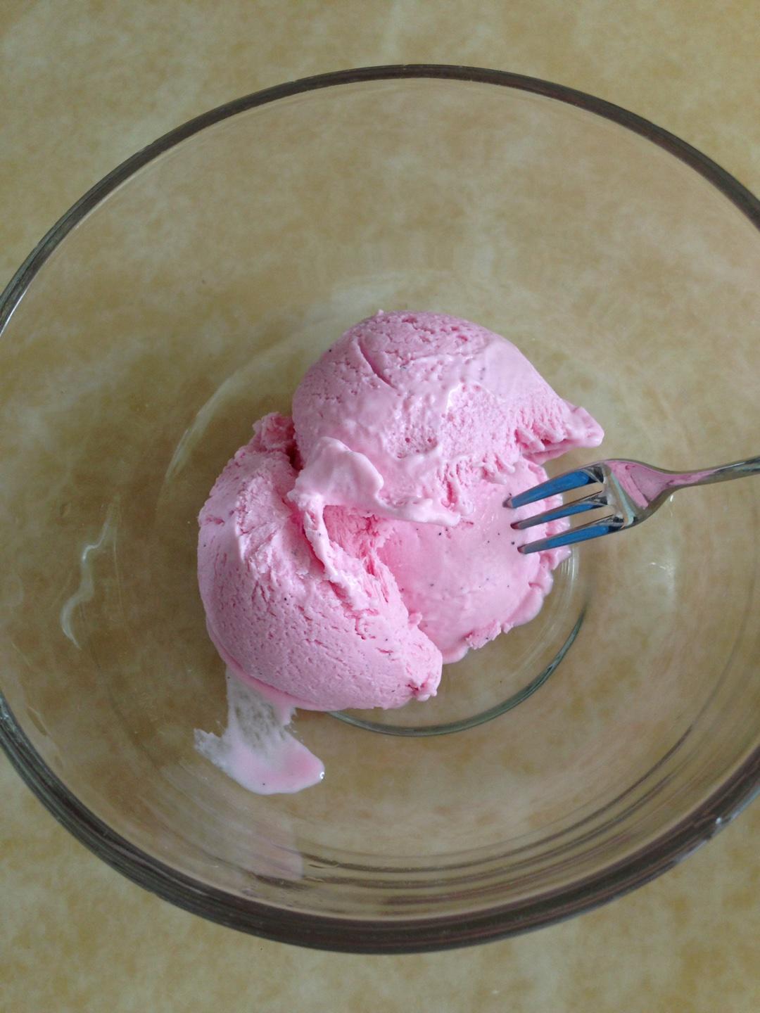 哈根达斯不是梦——火龙果版冰淇淋