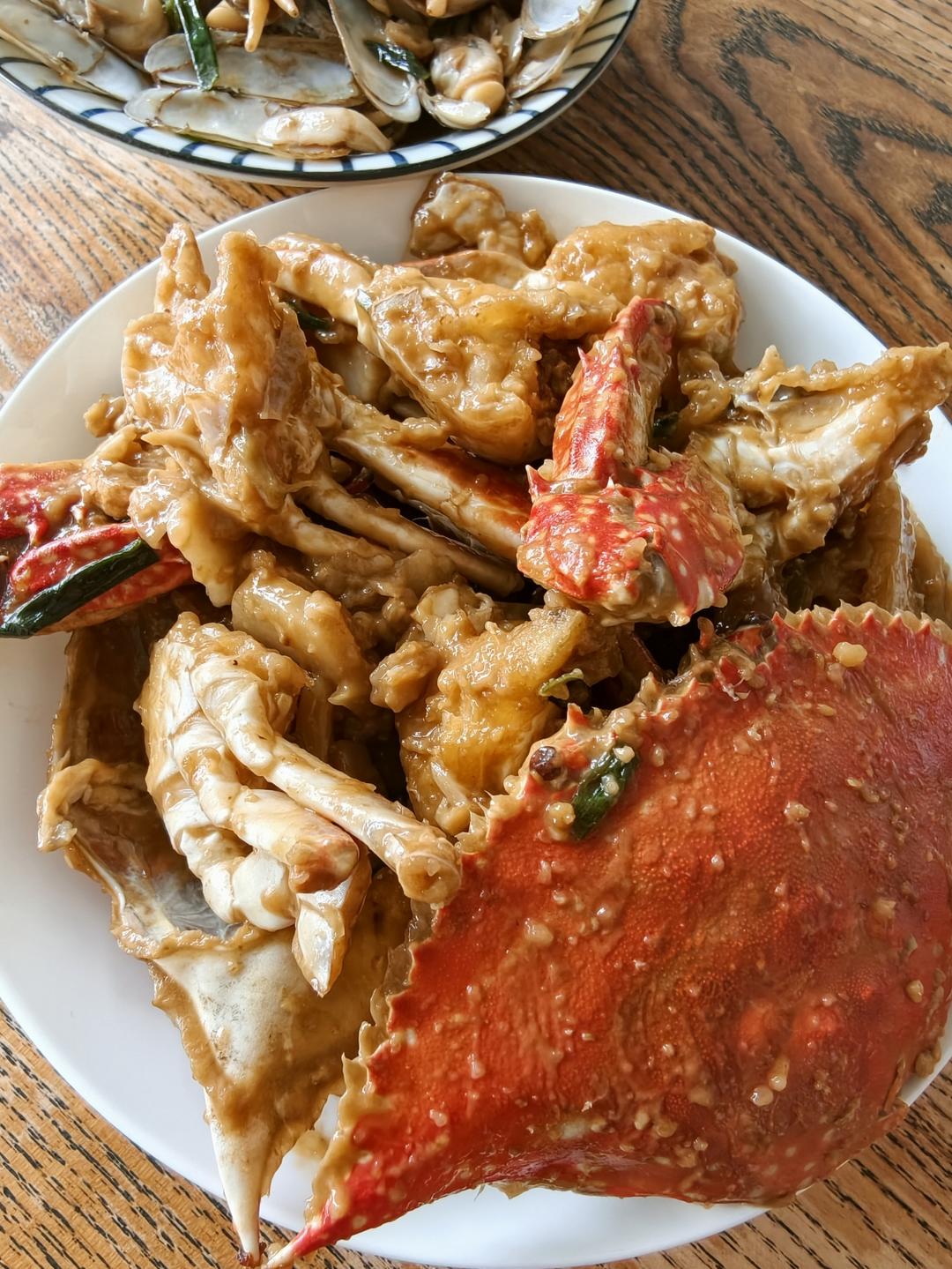 梭子蟹炒年糕～标准的江浙菜