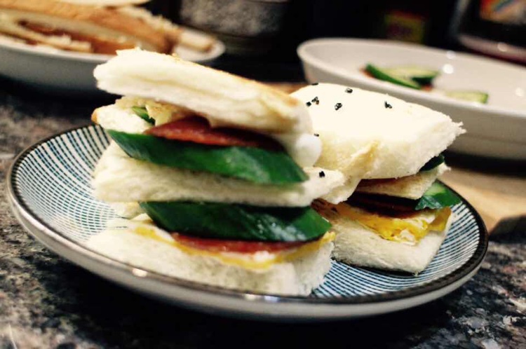 火腿芝士三明治