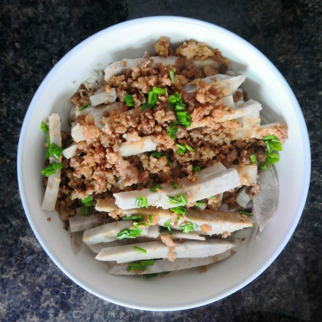 自从学会芋头这么做，孩子和我抢着吃，10分钟出锅，上桌连汤不剩