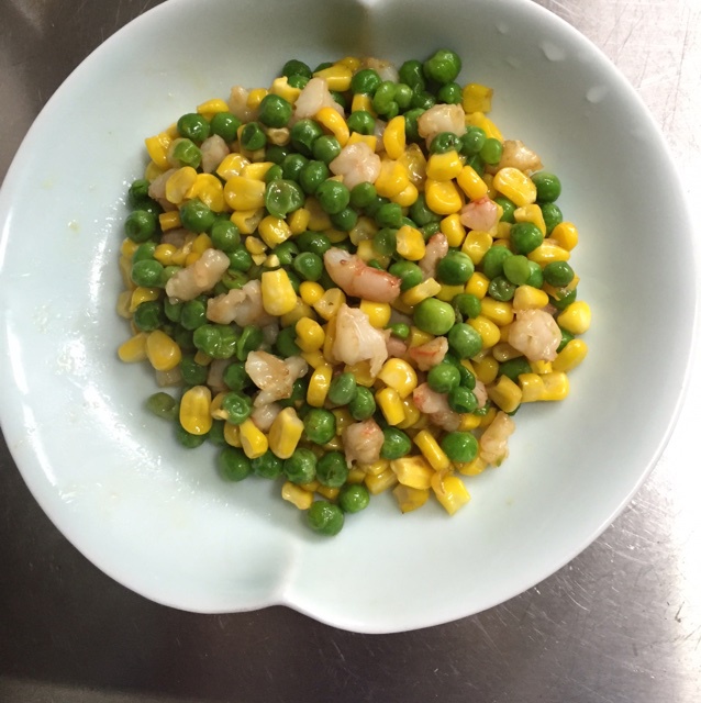 青豆玉米炒虾仁