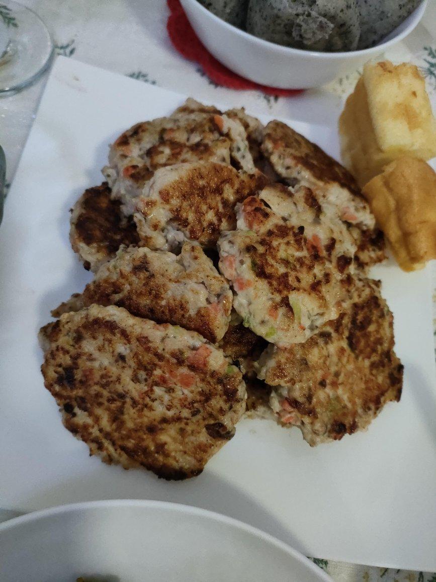 香菇鸡肉小饼