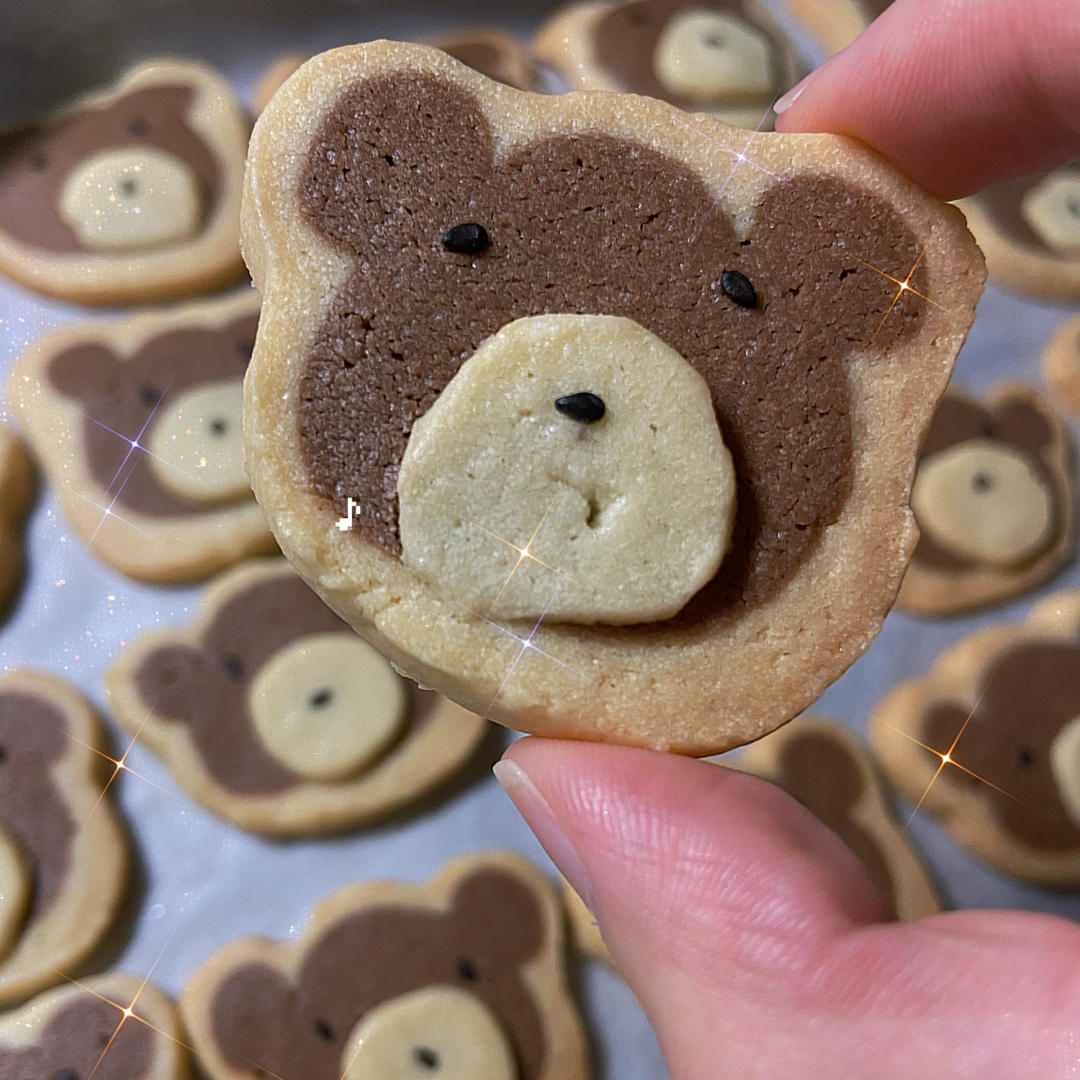 超可爱🉑️巧克力小熊曲奇饼干