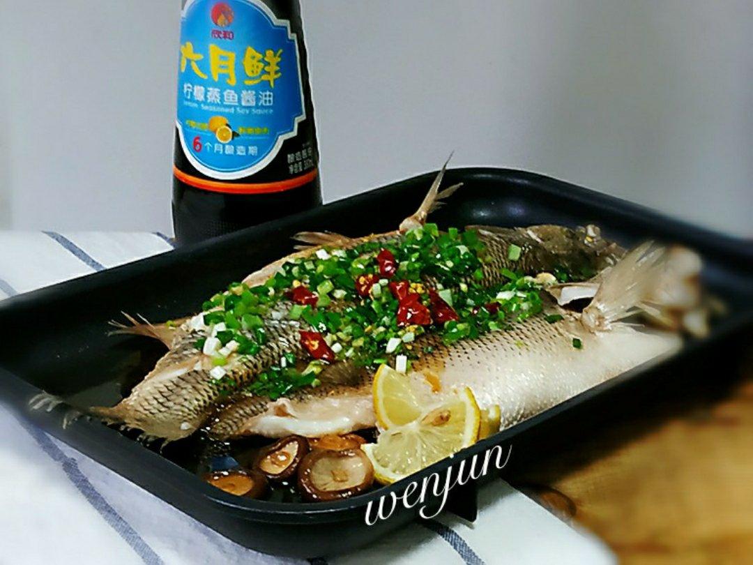 六月鲜秘制蒸鱼